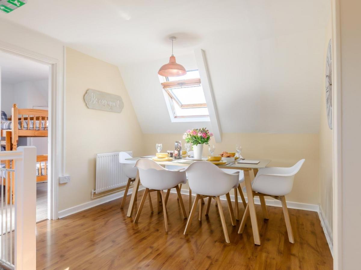 Waters Edge Apartment Ystradgynlais Экстерьер фото