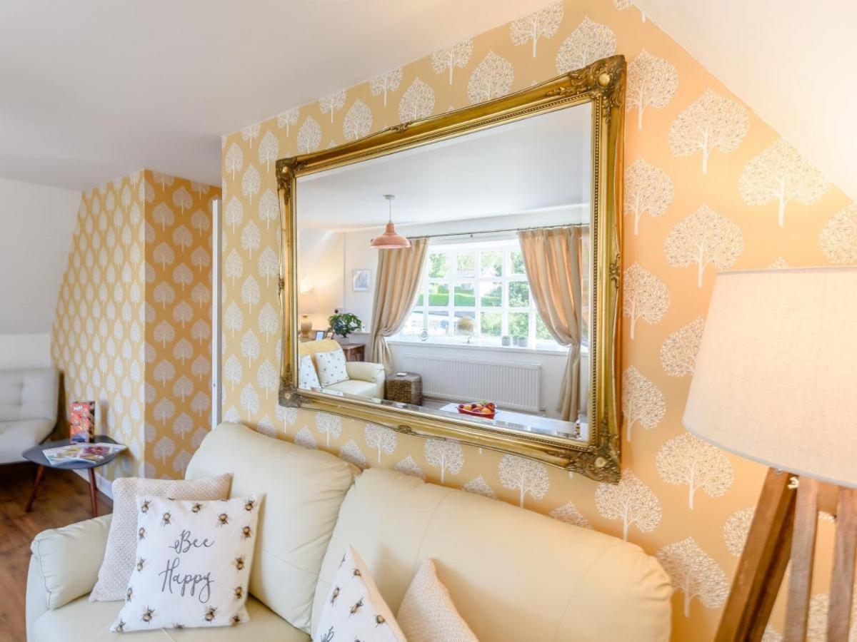 Waters Edge Apartment Ystradgynlais Экстерьер фото